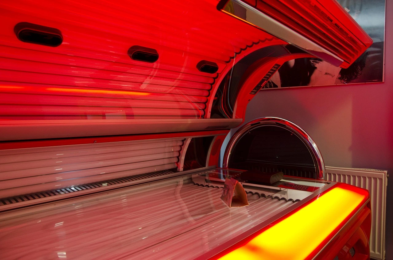 Indvendig solarium kabine rengøring